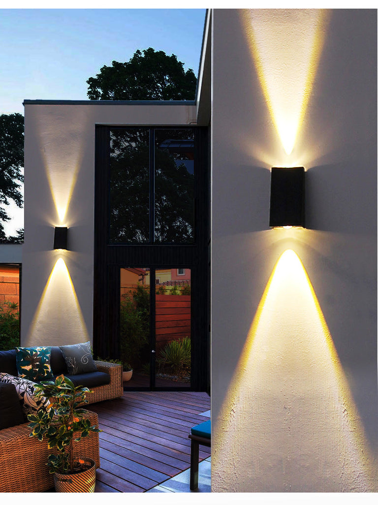 Aylo Outdoor Wall Sconce, Solar Powered